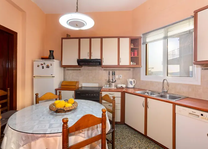 Sunset Retreat With Panoramic Sea Views Πύλος