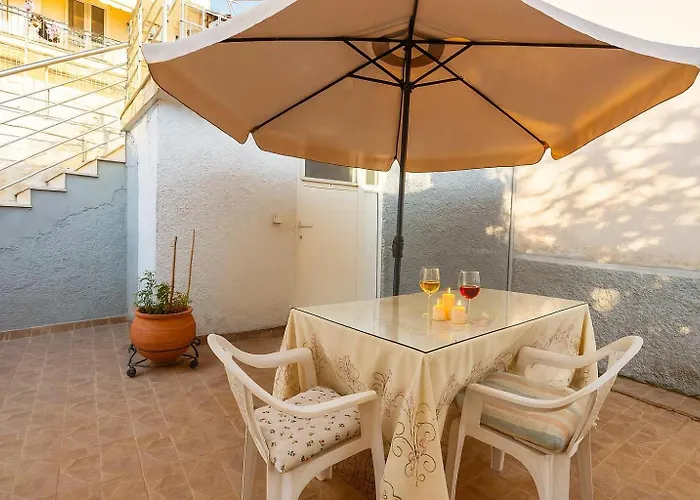 Sunset Retreat With Panoramic Sea Views Πύλος