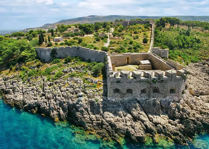 Sunset Retreat With Panoramic Sea Views Πύλος