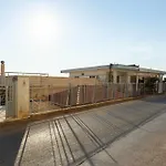 Sunset Retreat With Panoramic Sea Views *