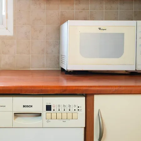 Sunset Retreat With Panoramic Sea Views