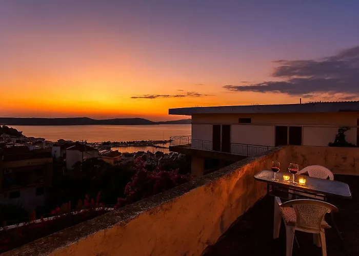 Feriehus Sunset Retreat With Panoramic Sea Views *