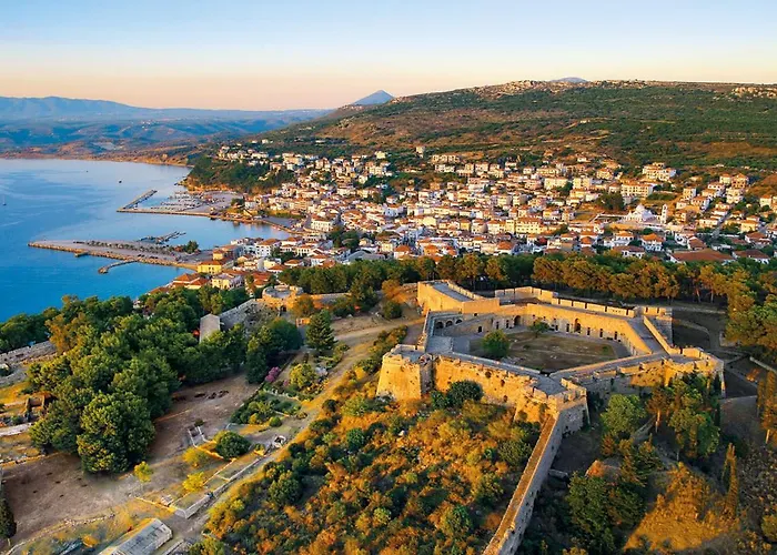 Sunset Retreat With Panoramic Sea Views *